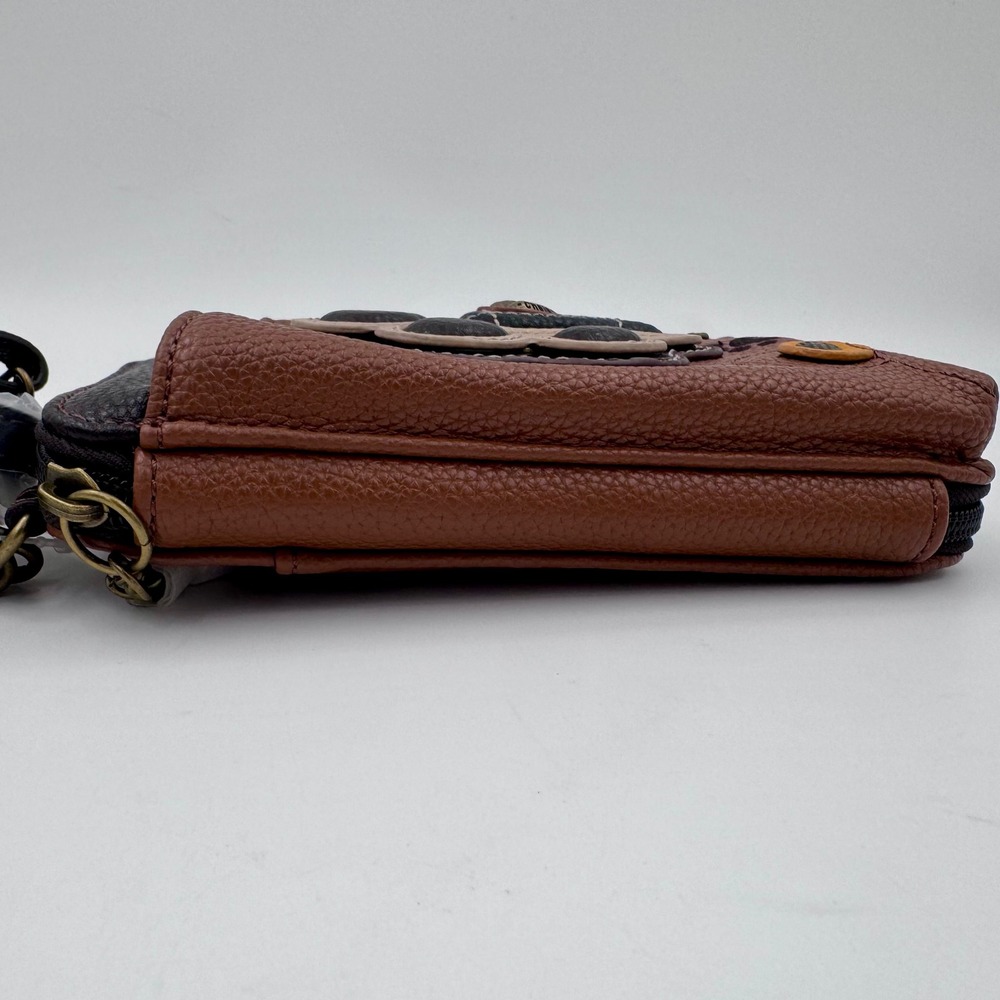 NEW Chala Brown Paw Print Cell Phone Crossbody Wallet Zip Around Purse Dog Heart - Picture 7 of 8
